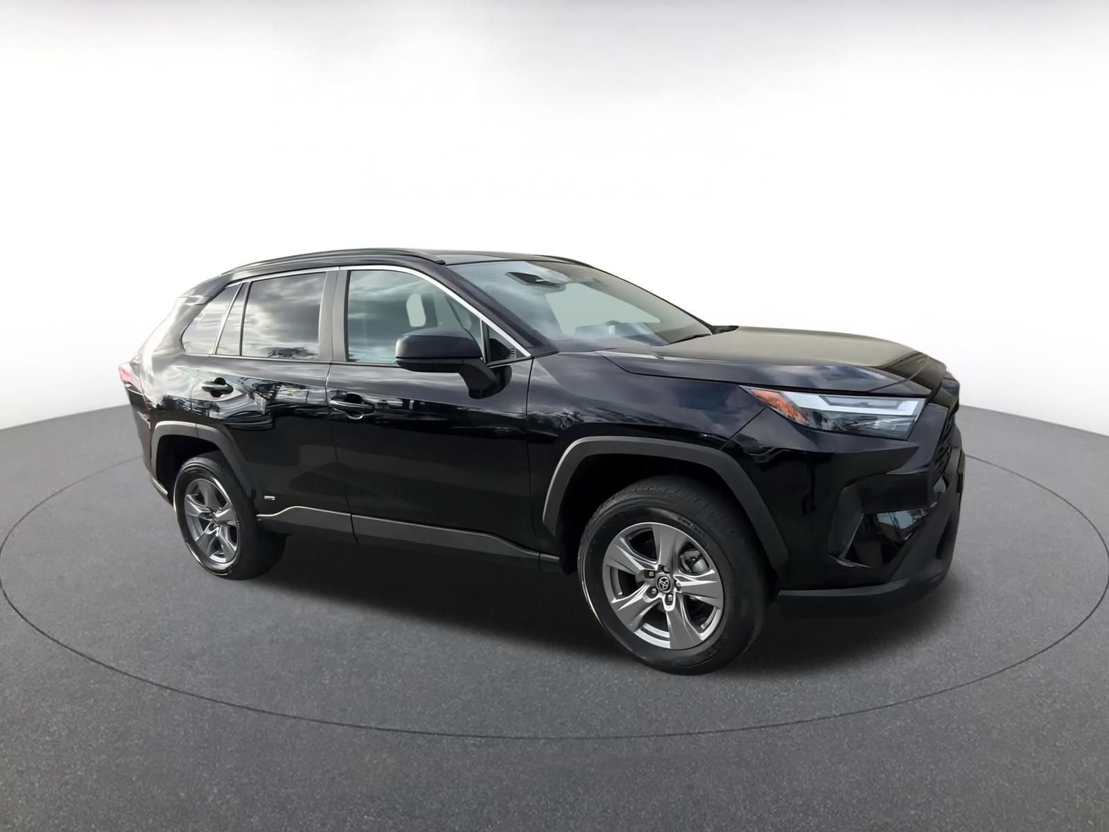 Thumbnail: 2025 Toyota RAV4 - 2