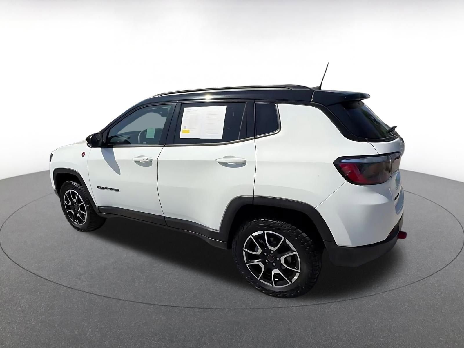 Thumbnail: 2025 Jeep Compass - 10