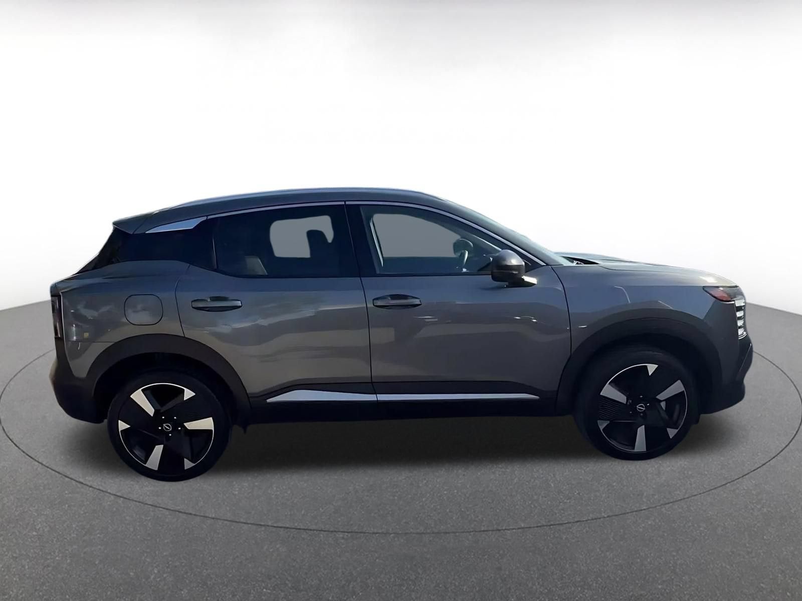 Thumbnail: 2026 Nissan Kicks - 13