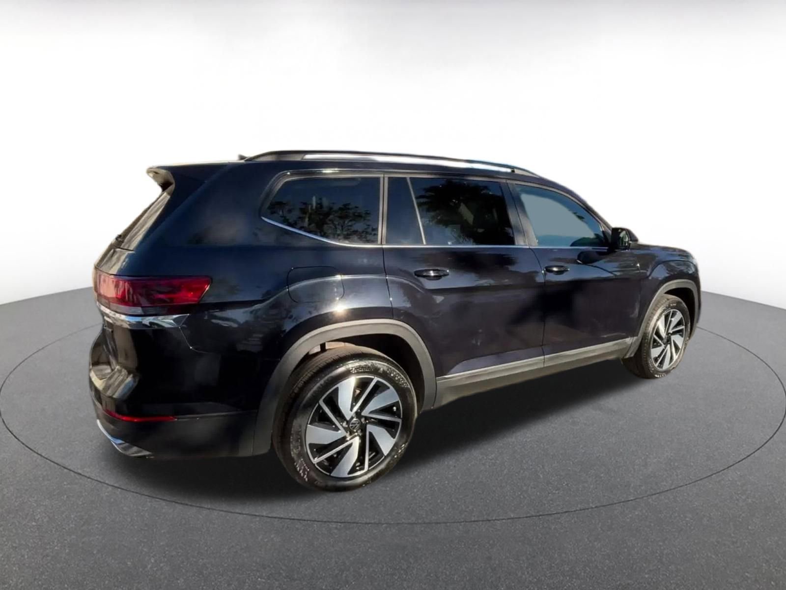 Thumbnail: 2025 Volkswagen Atlas - 15