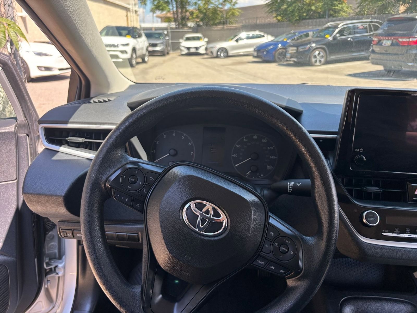 Thumbnail: 2025 Toyota Corolla - 34