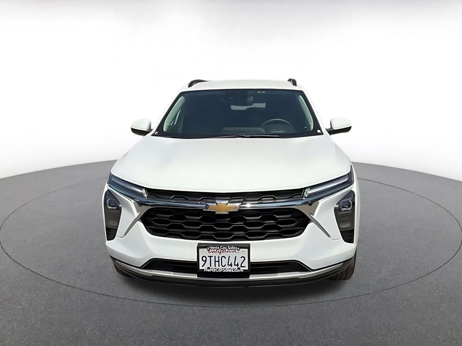 Thumbnail: 2025 Chevrolet Trax - 4