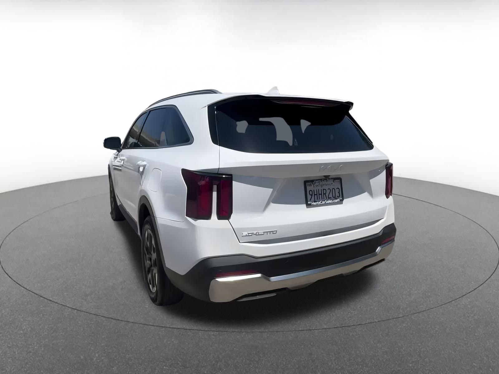 Thumbnail: 2024 Kia Sorento - 11