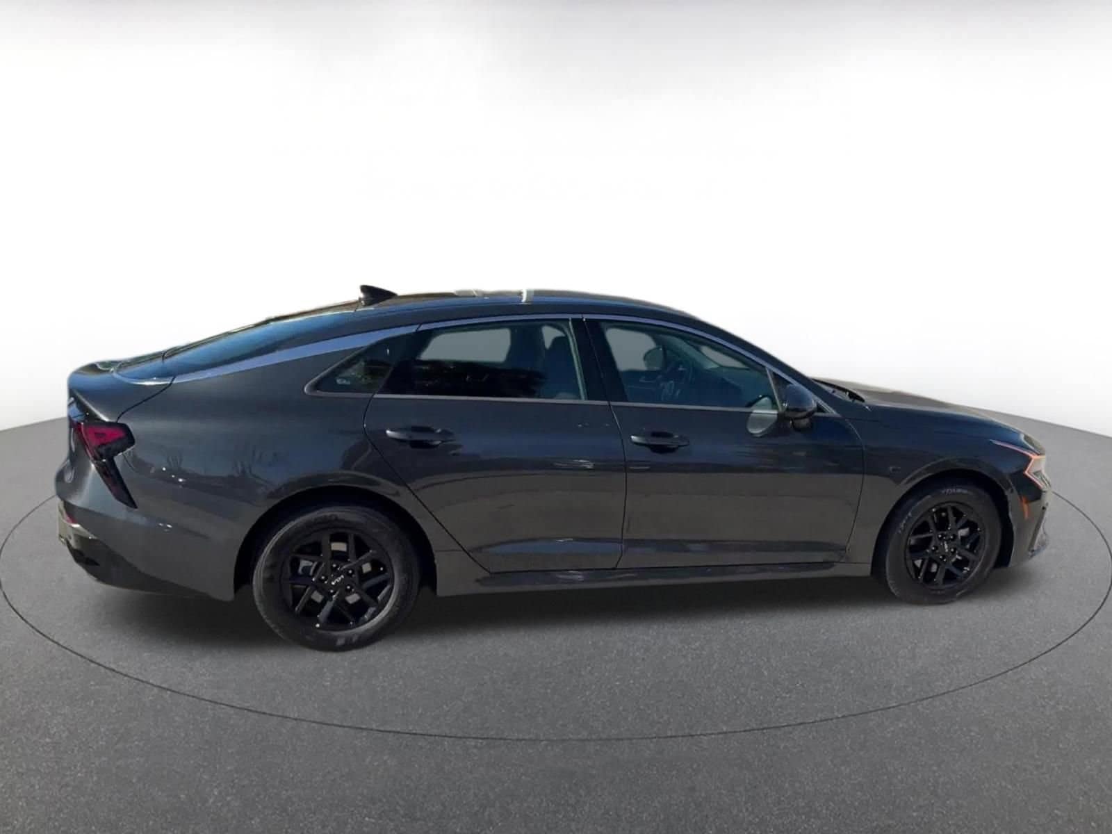 Thumbnail: 2025 Kia K5 - 15