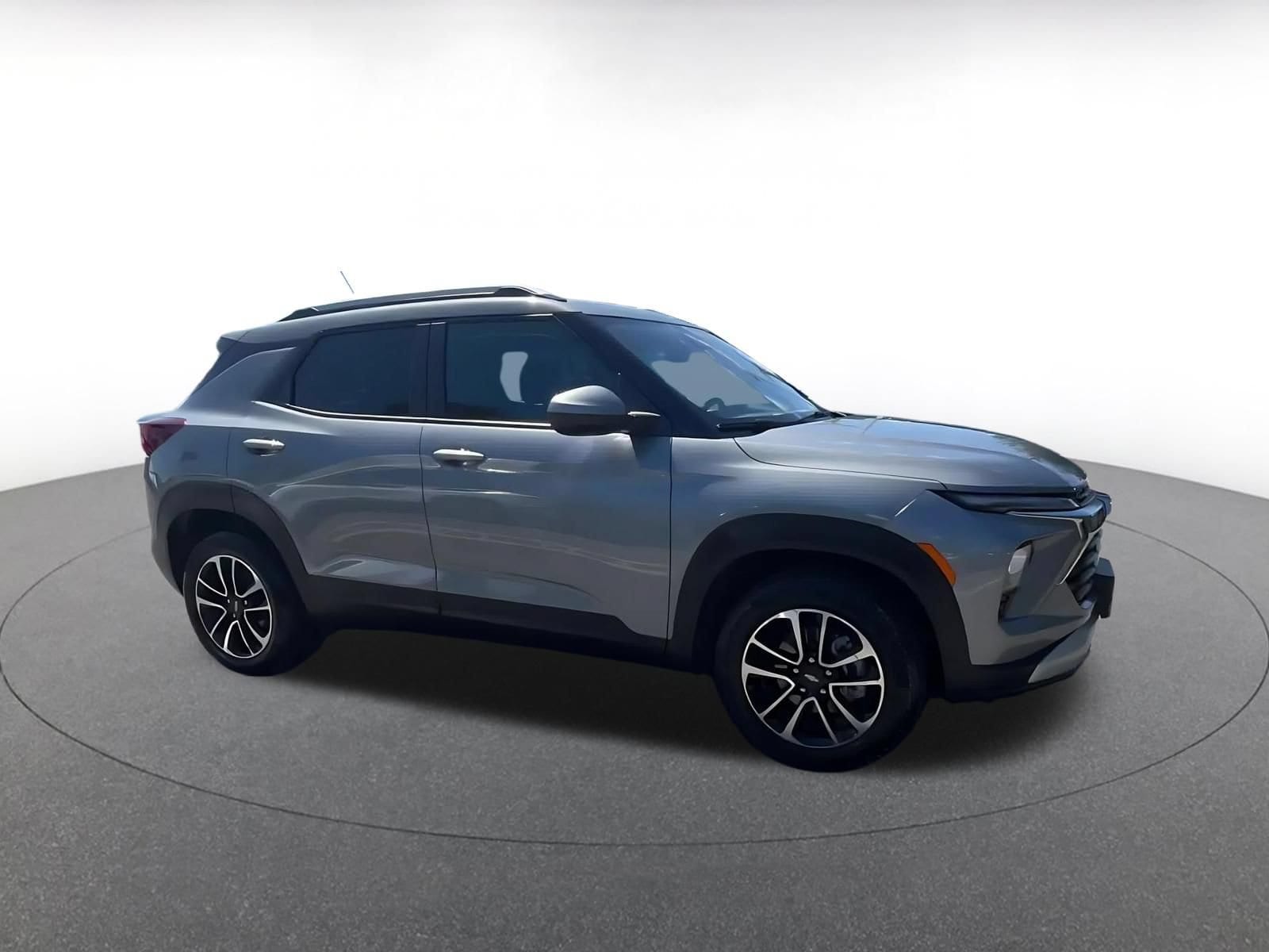 Thumbnail: 2025 Chevrolet TrailBlazer - 2