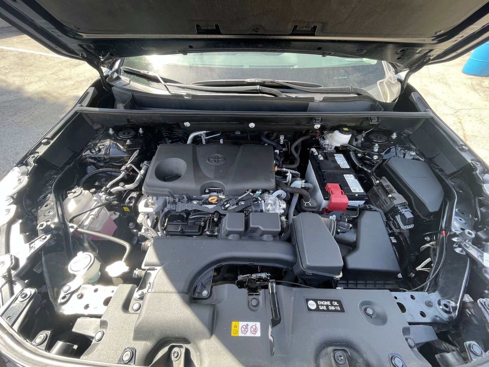 Thumbnail: 2025 Toyota RAV4 - 34