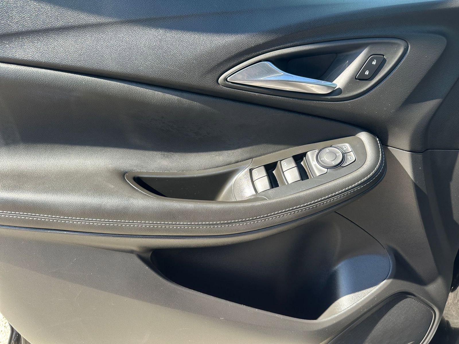 Thumbnail: 2025 Buick Encore GX - 18