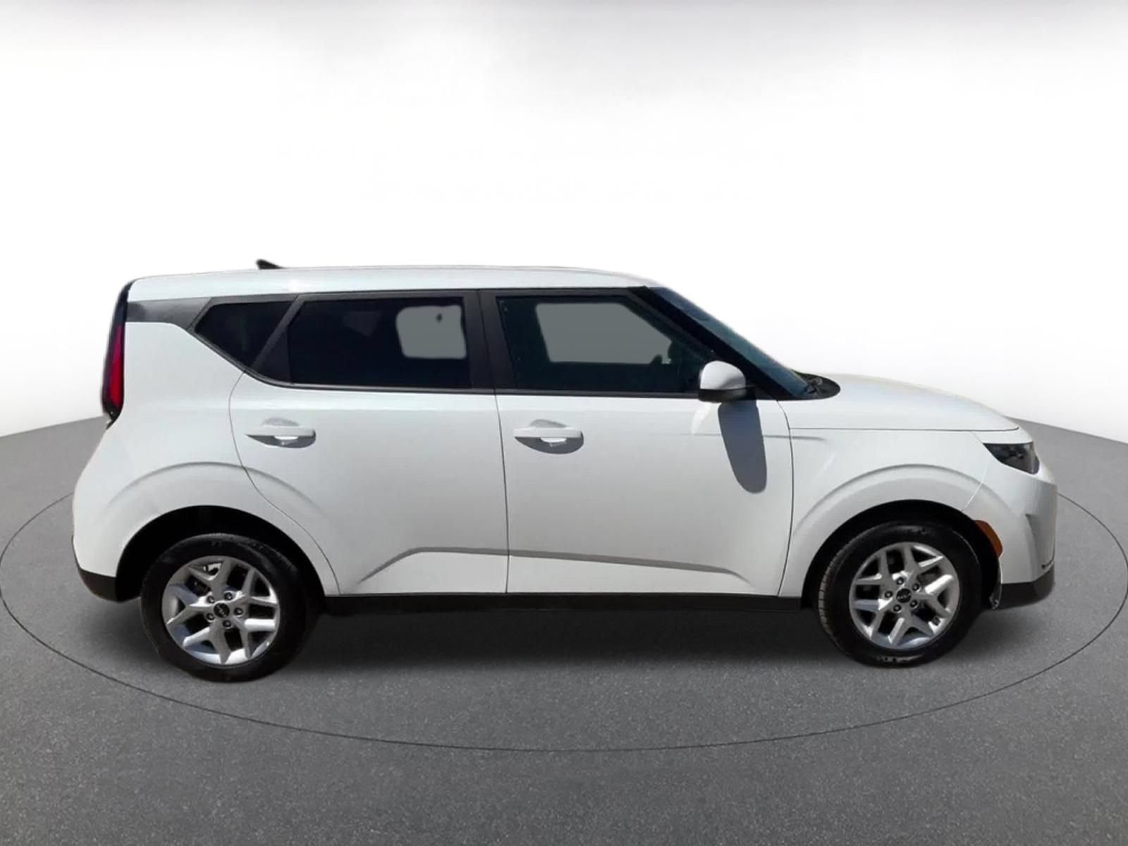 Thumbnail: 2025 Kia Soul - 15