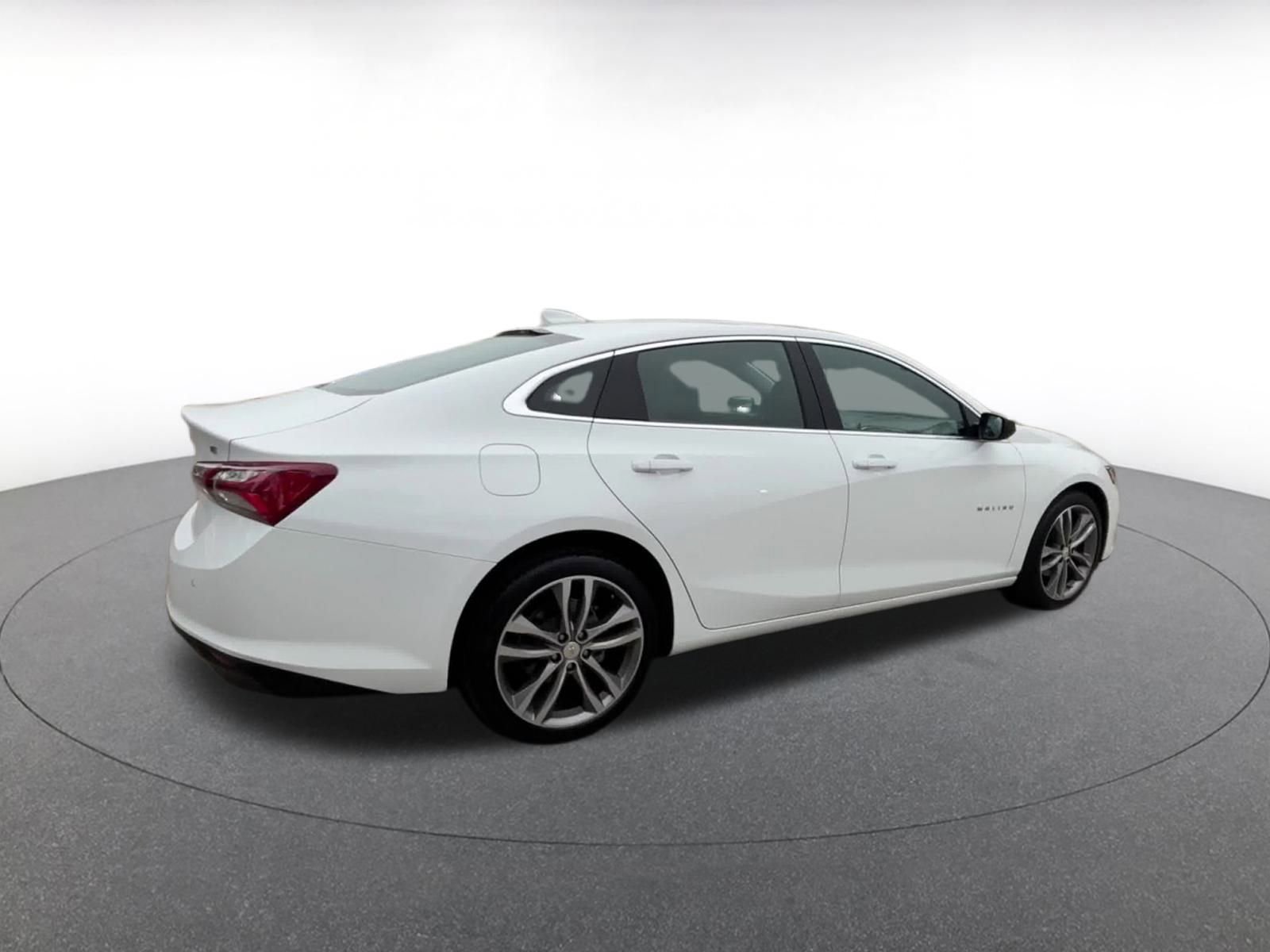 Thumbnail: 2024 Chevrolet Malibu - 15