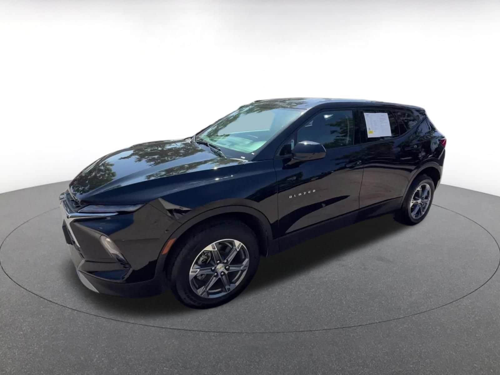 Thumbnail: 2025 Chevrolet Blazer - 8