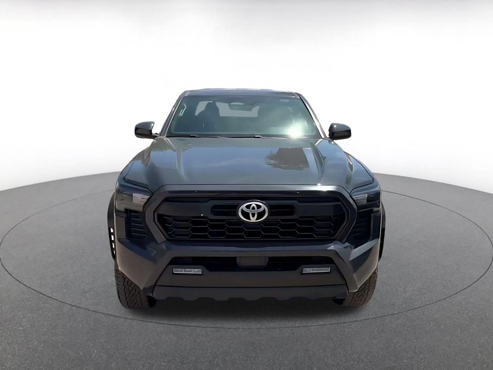 Thumbnail: 2025 Toyota Tacoma - 4