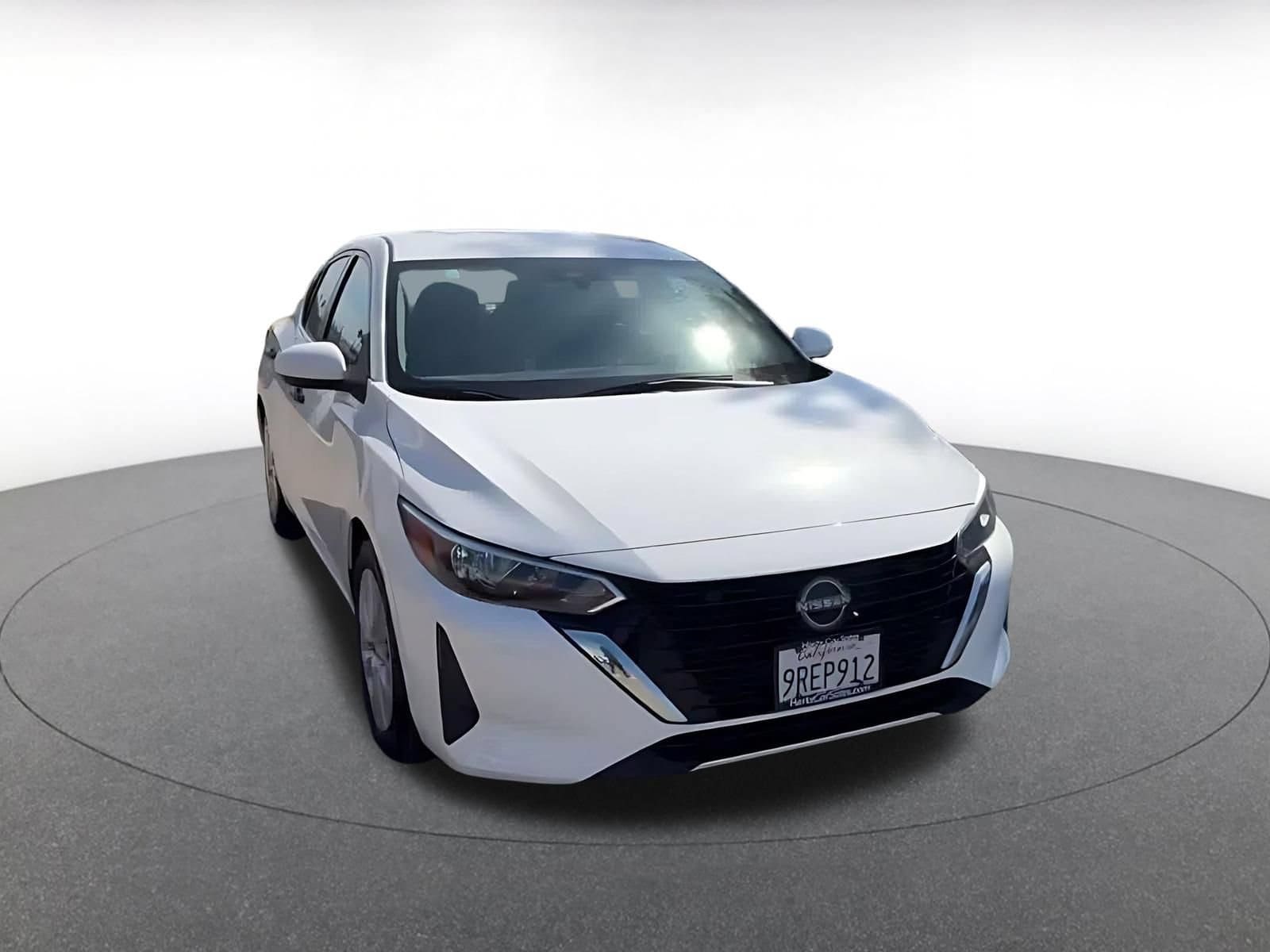 Thumbnail: 2025 Nissan Sentra - 3