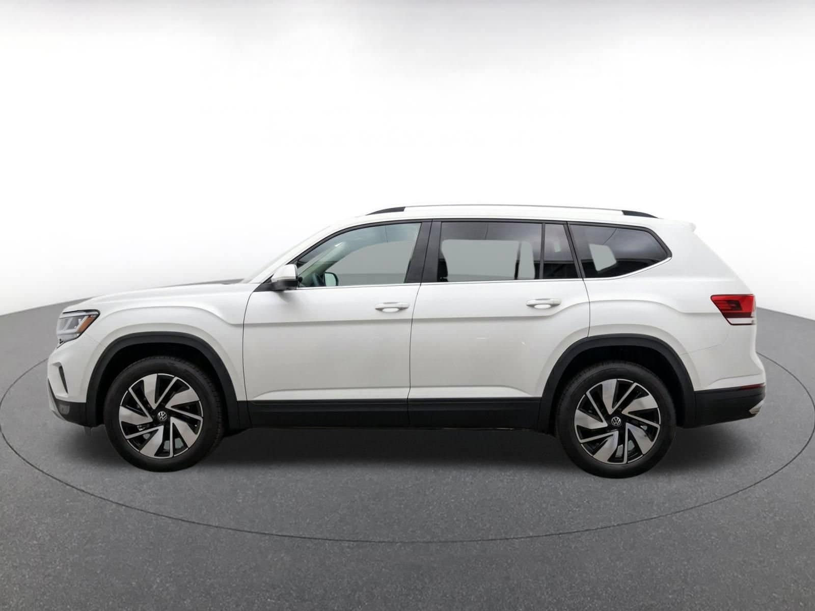 Thumbnail: 2026 Volkswagen Atlas - 4