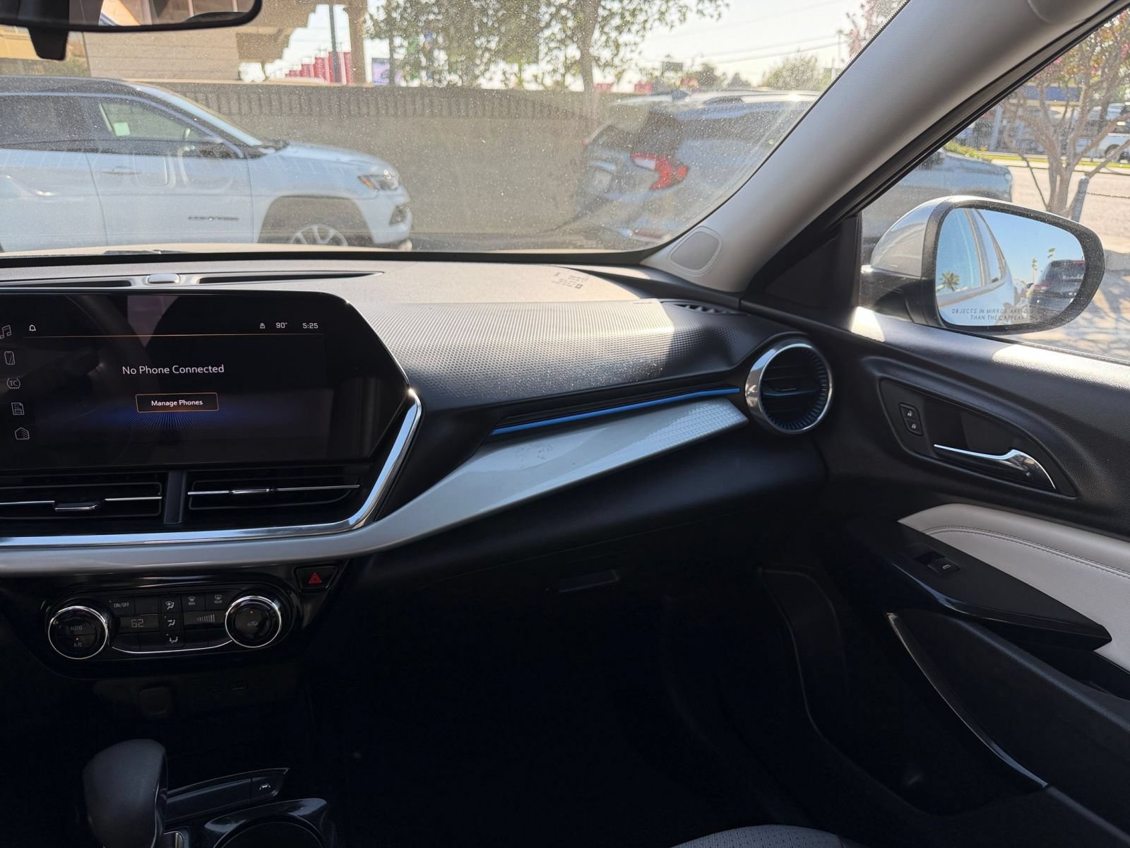 Thumbnail: 2025 Chevrolet Trax - 33