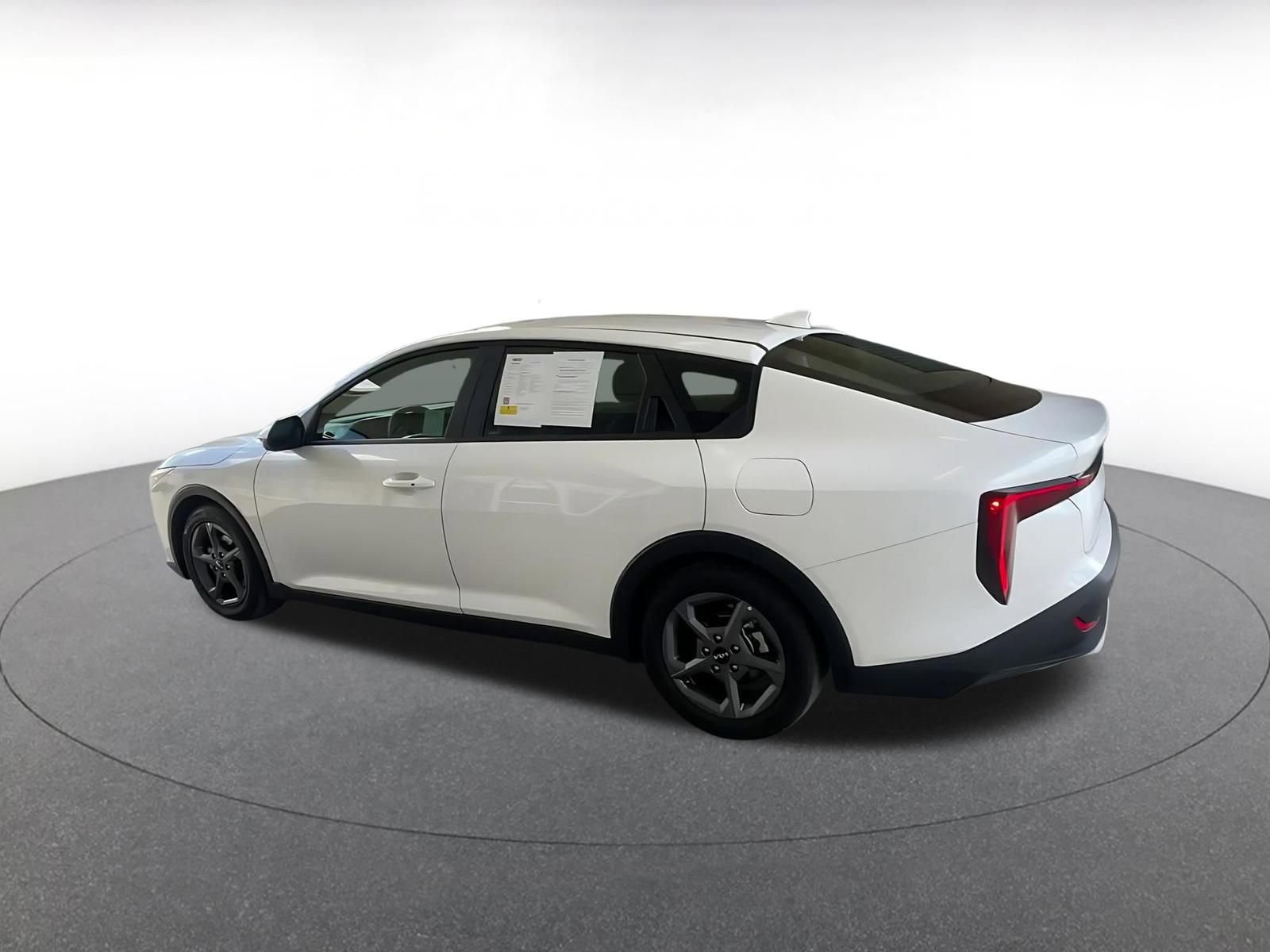 Thumbnail: 2025 Kia K4 - 10