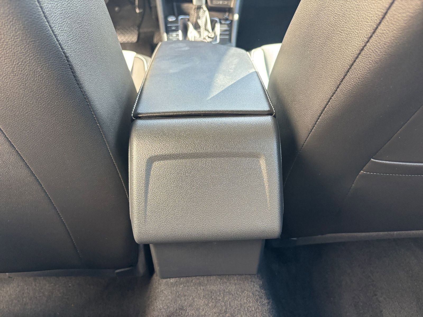 Thumbnail: 2025 Volkswagen Jetta - 24