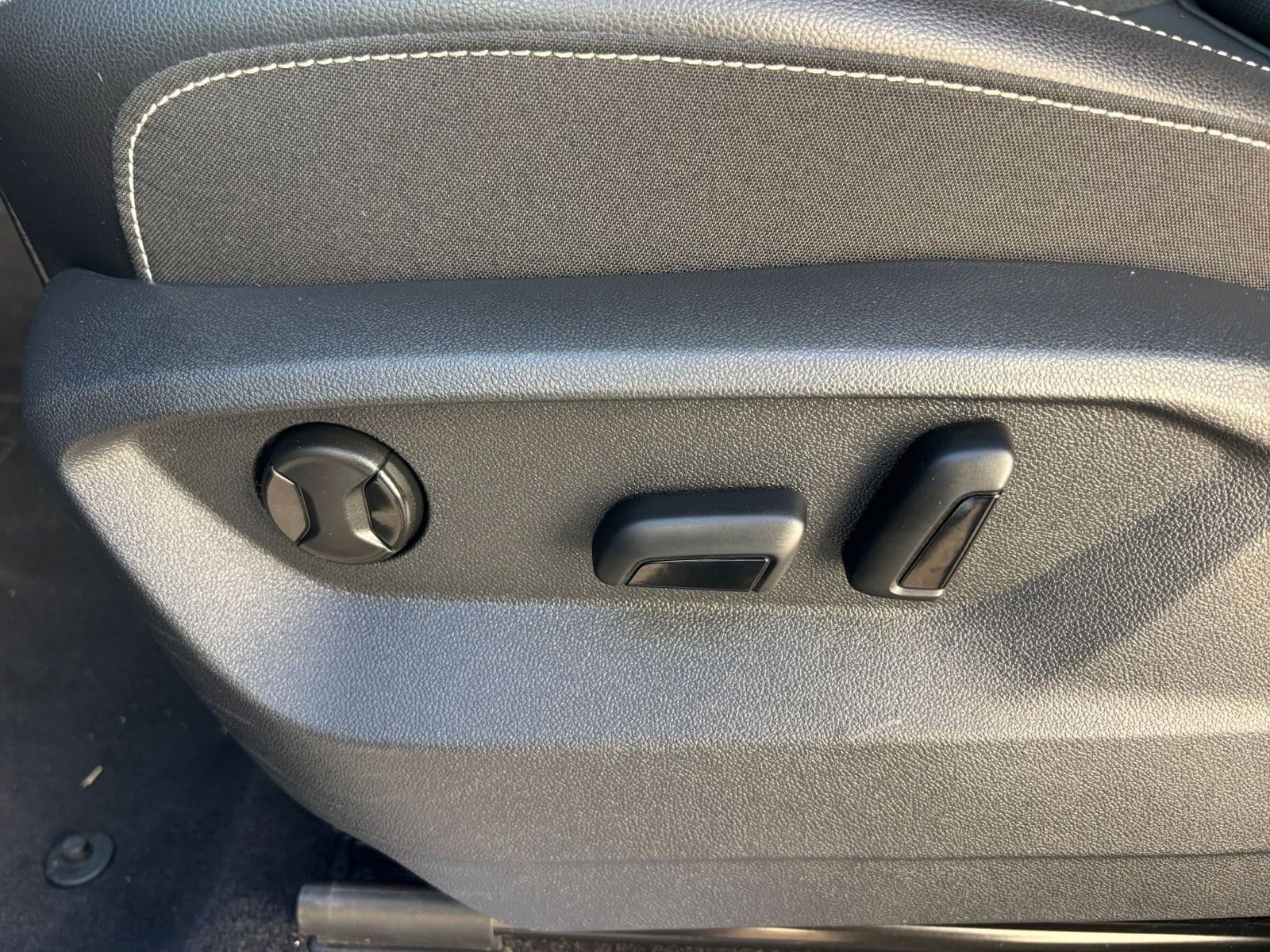 Thumbnail: 2025 Volkswagen Atlas - 24