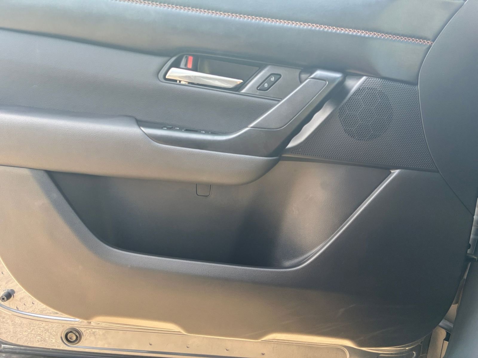 Thumbnail: 2025 Mazda CX-50 - 18