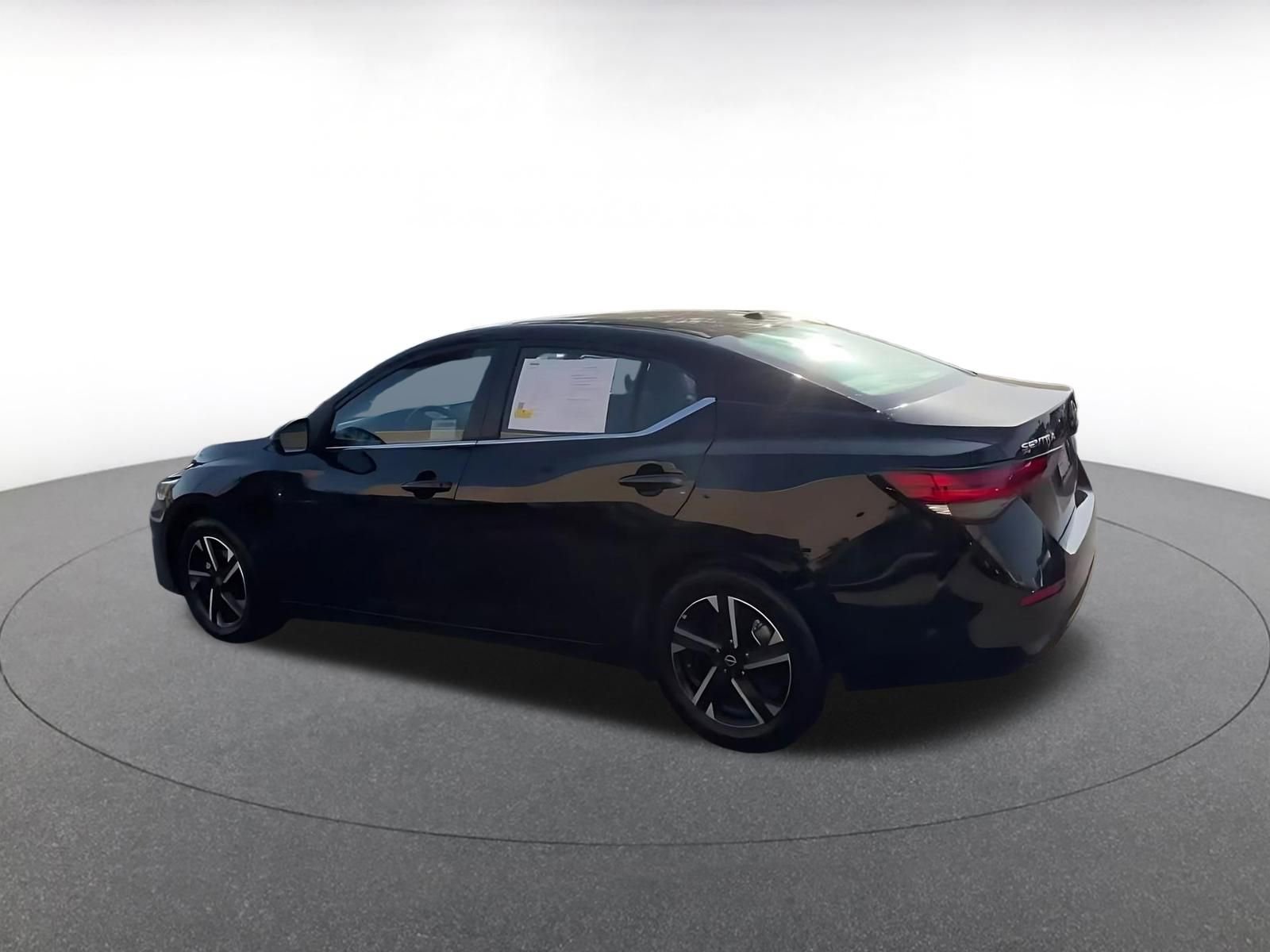 Thumbnail: 2025 Nissan Sentra - 10