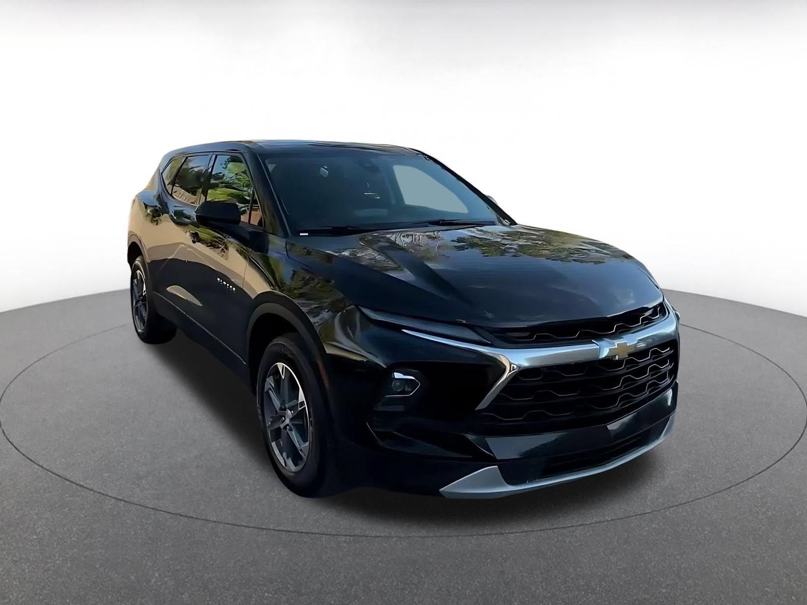 Thumbnail: 2025 Chevrolet Blazer - 3