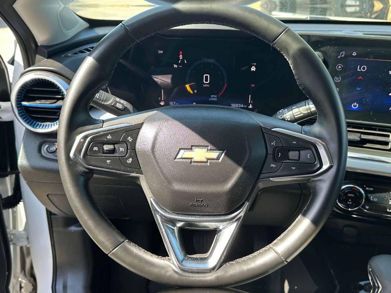 Thumbnail: 2025 Chevrolet Trax - 27