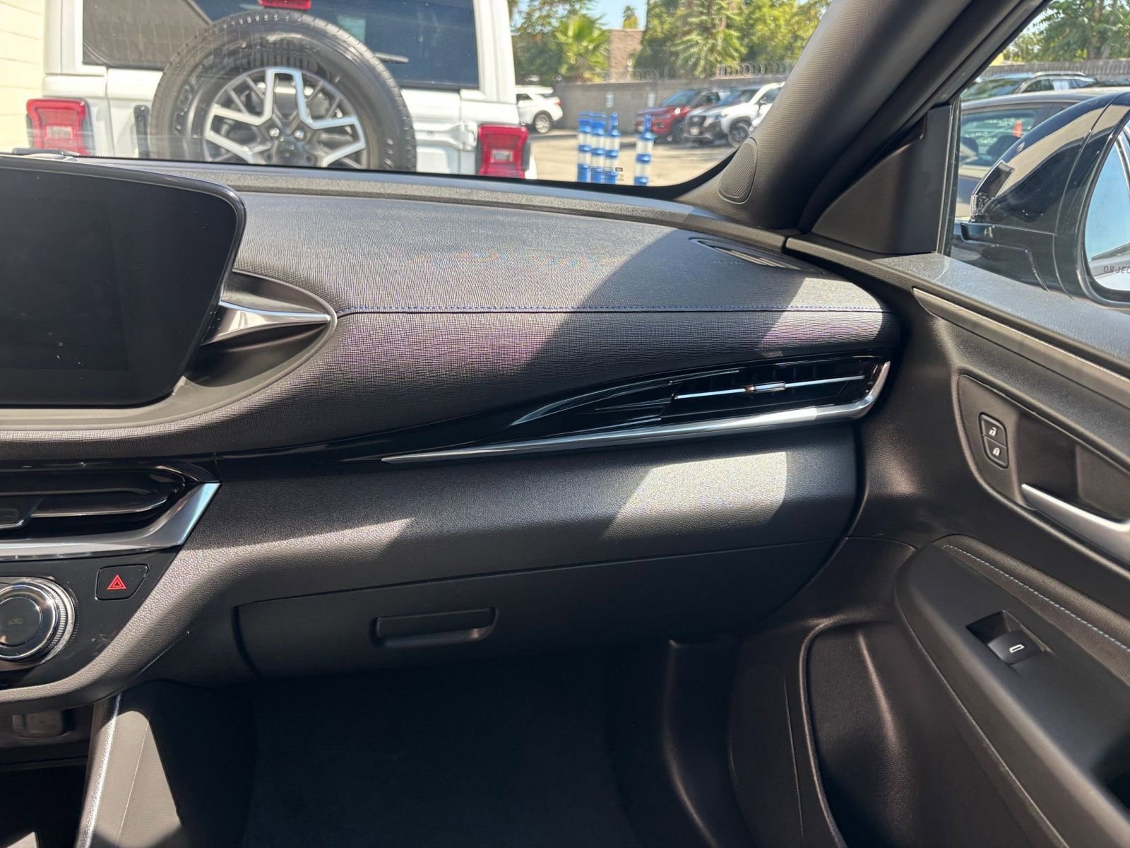 Thumbnail: 2025 Buick Envista - 35