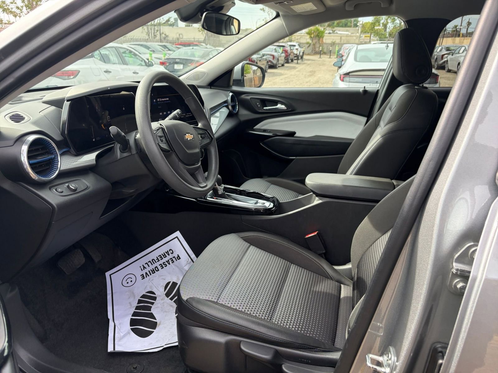 Thumbnail: 2025 Chevrolet Trax - 27