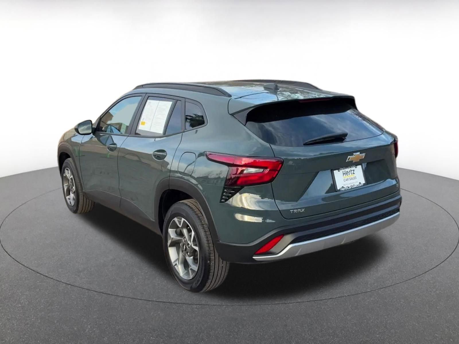 Thumbnail: 2025 Chevrolet Trax - 11