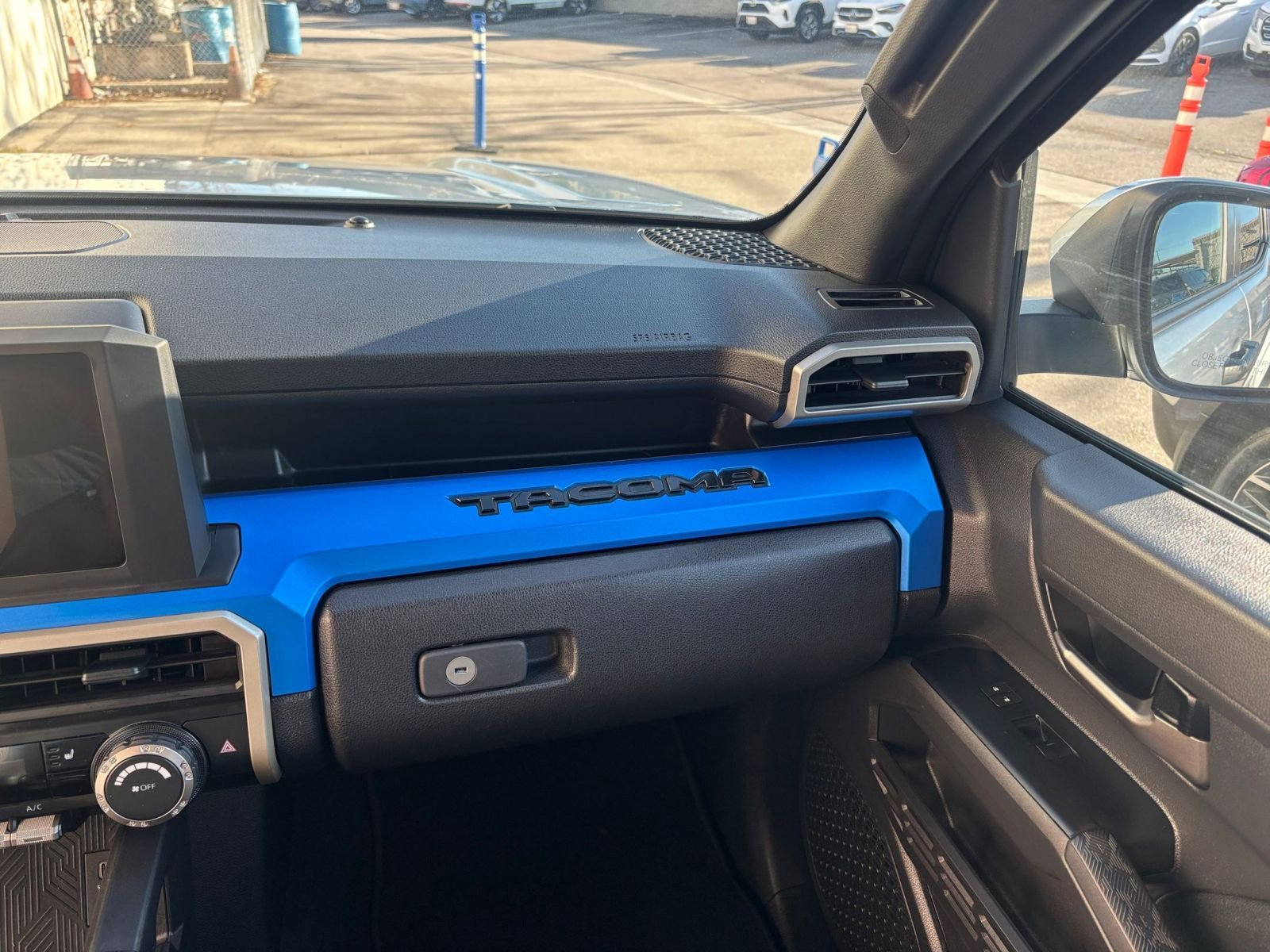 Thumbnail: 2025 Toyota Tacoma - 35