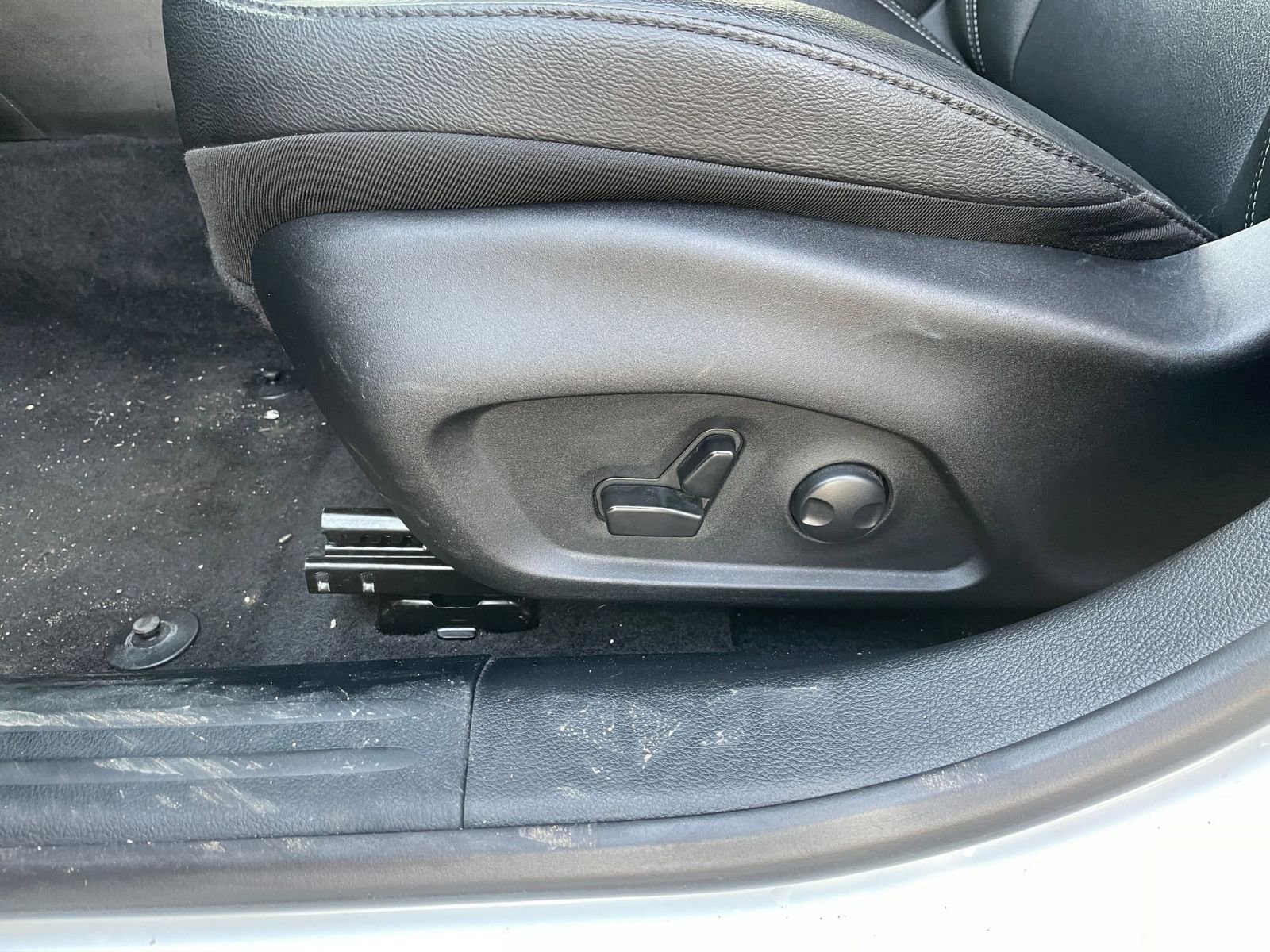 Thumbnail: 2025 Jeep Compass - 23