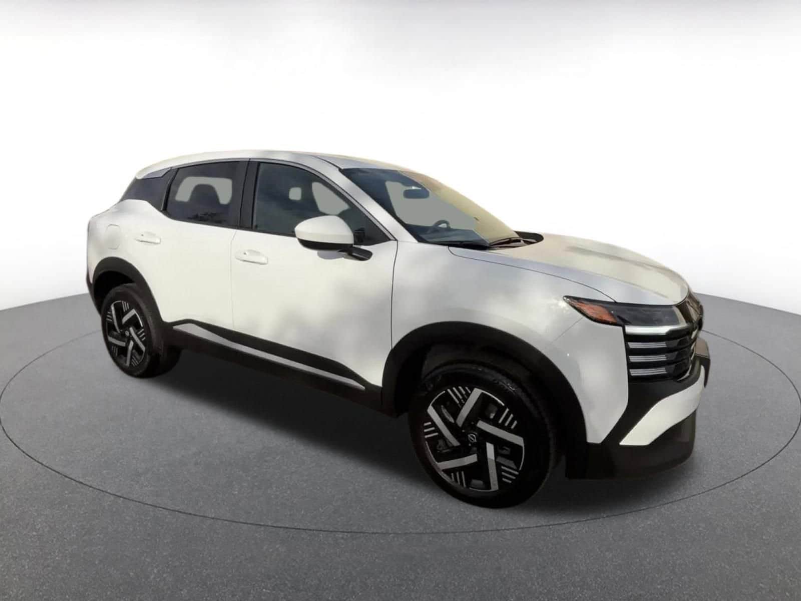 Thumbnail: 2025 Nissan Kicks - 2