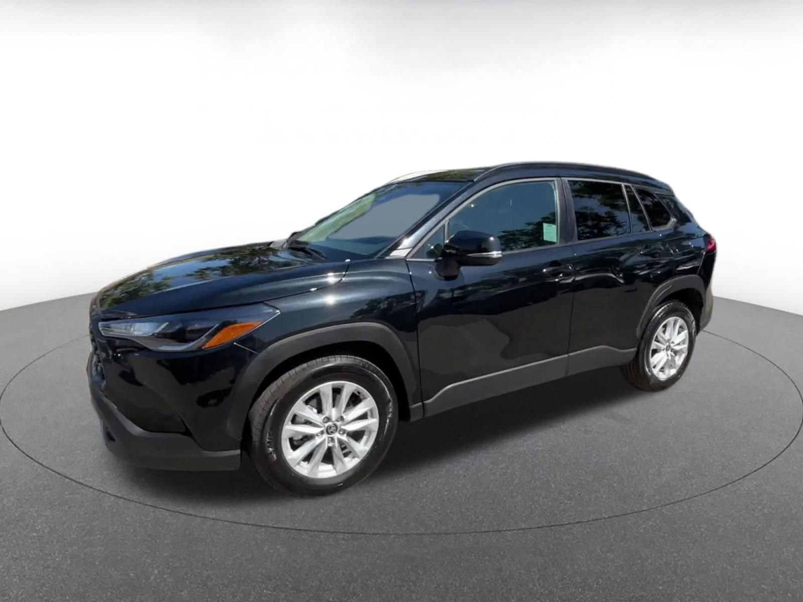 Thumbnail: 2025 Toyota Corolla Cross - 8