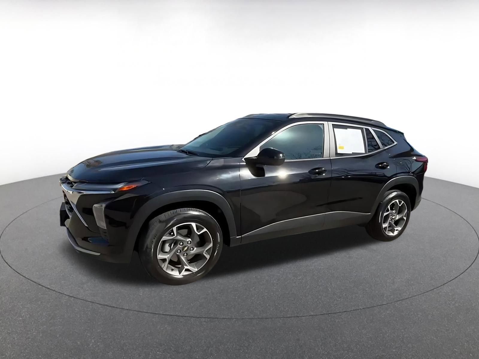 Thumbnail: 2025 Chevrolet Trax - 8