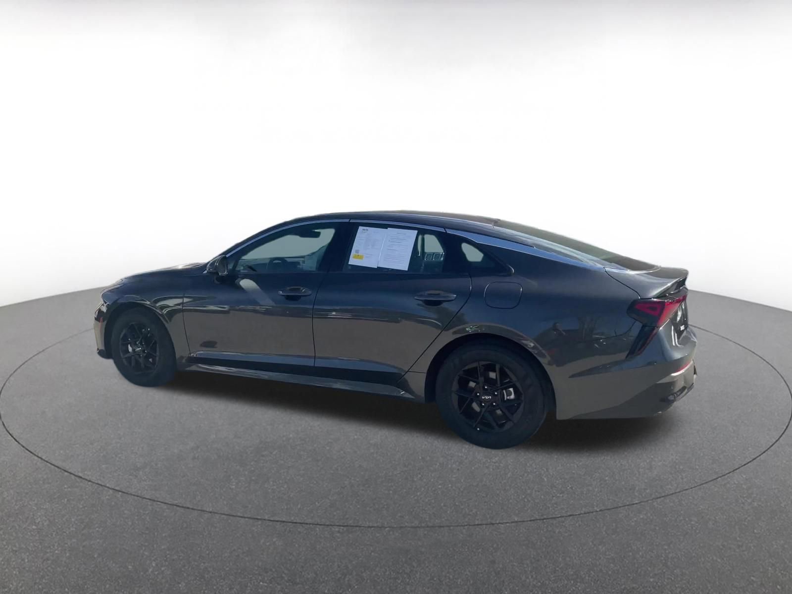 Thumbnail: 2025 Kia K5 - 10