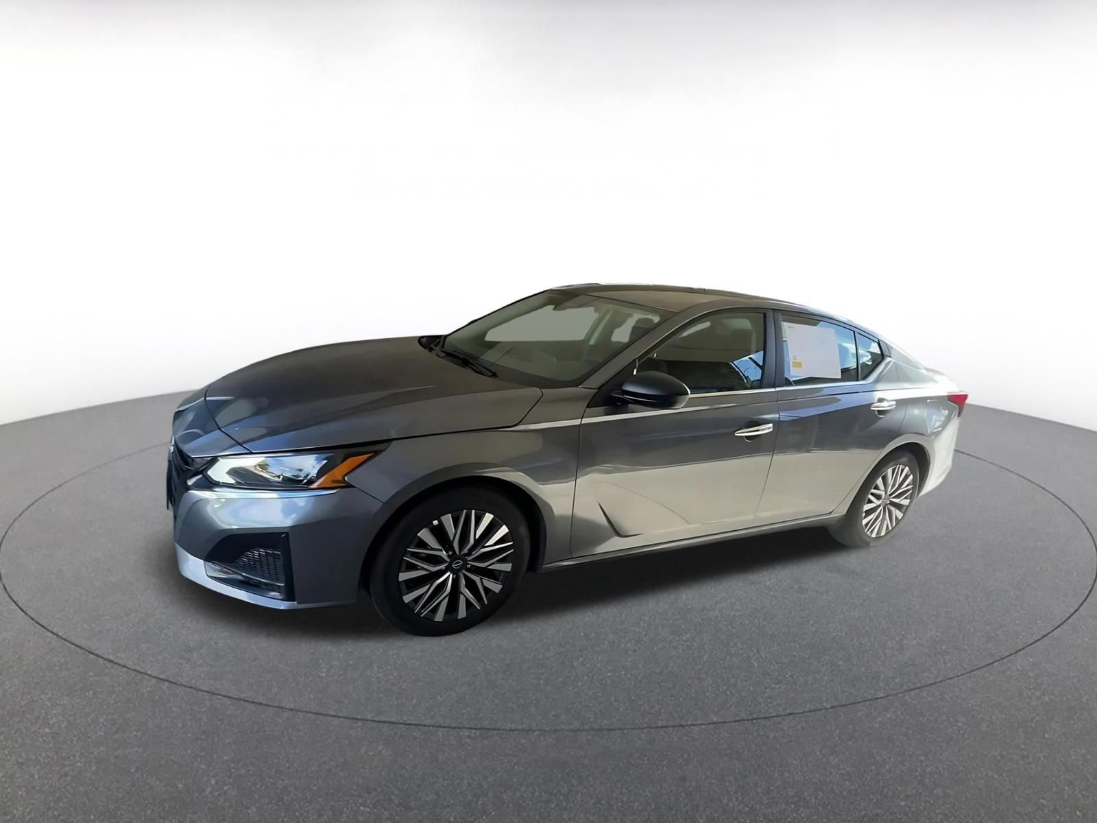 Thumbnail: 2025 Nissan Altima - 8