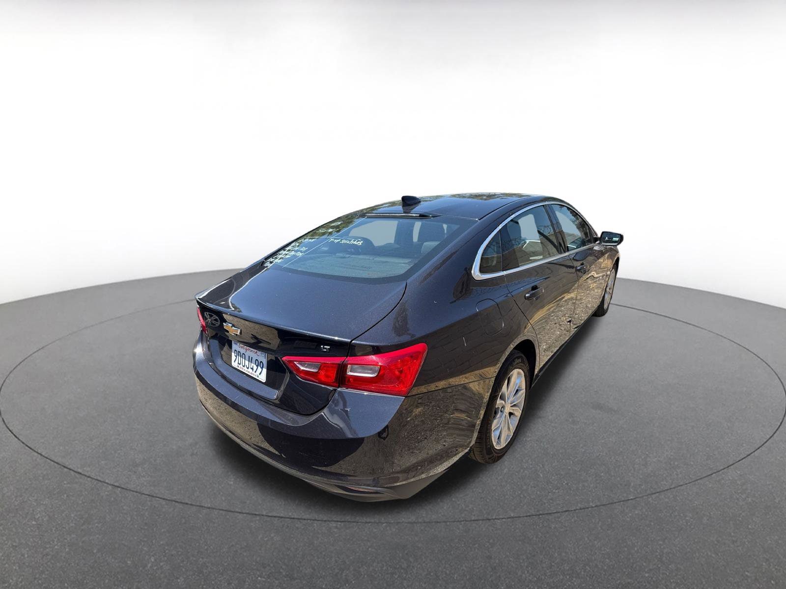 Thumbnail: 2023 Chevrolet Malibu - 18
