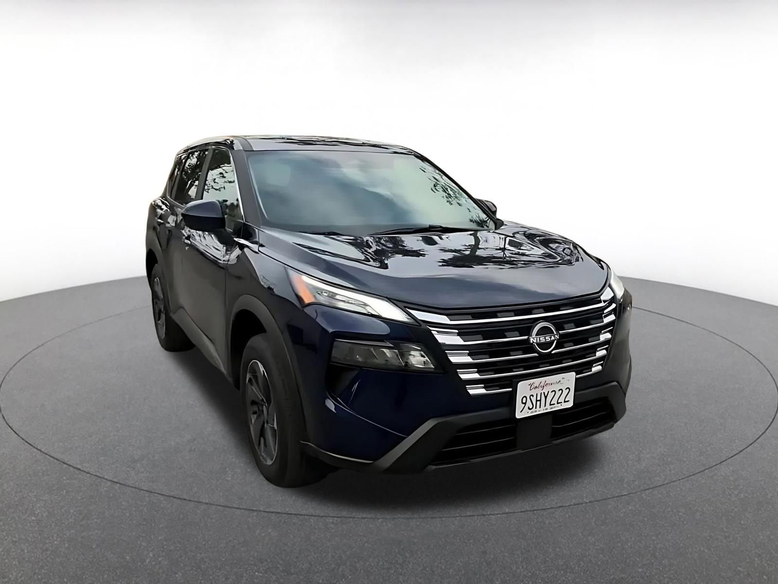 Thumbnail: 2025 Nissan Rogue - 3