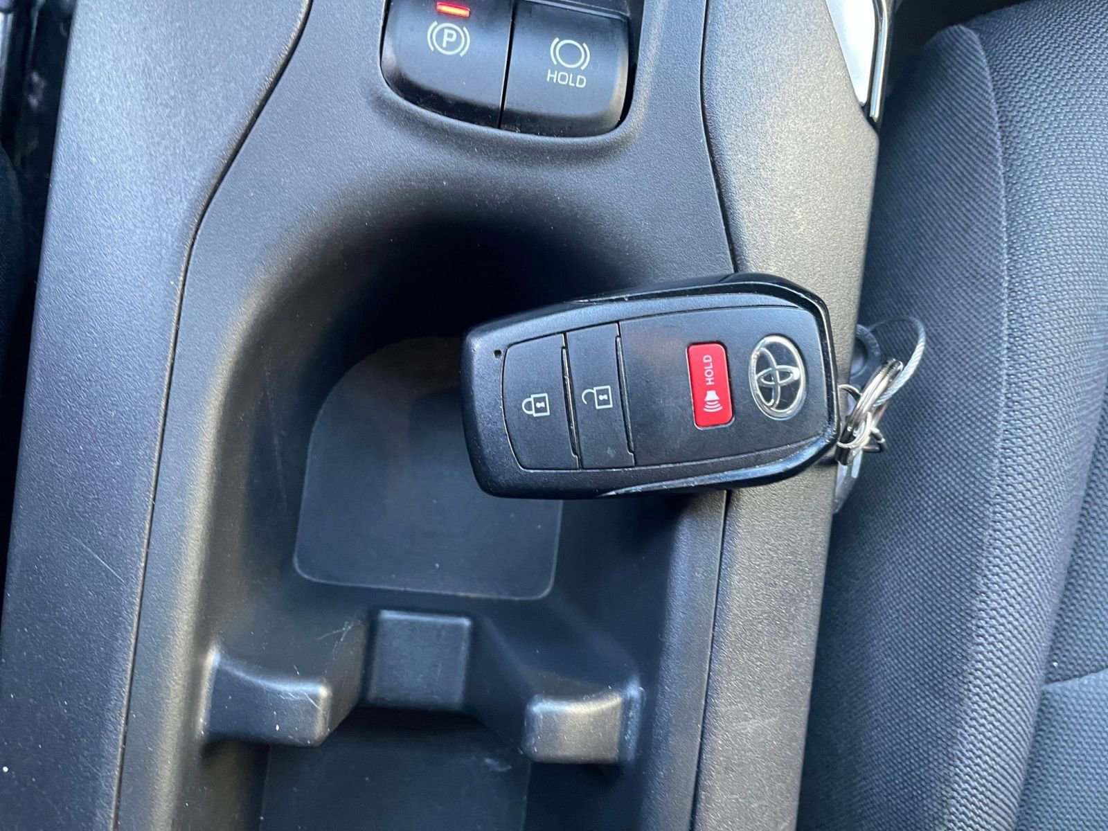 Thumbnail: 2025 Toyota Corolla Cross - 22