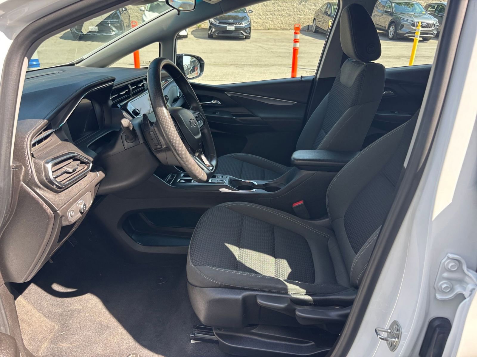 Thumbnail: 2023 Chevrolet Bolt EV - 31