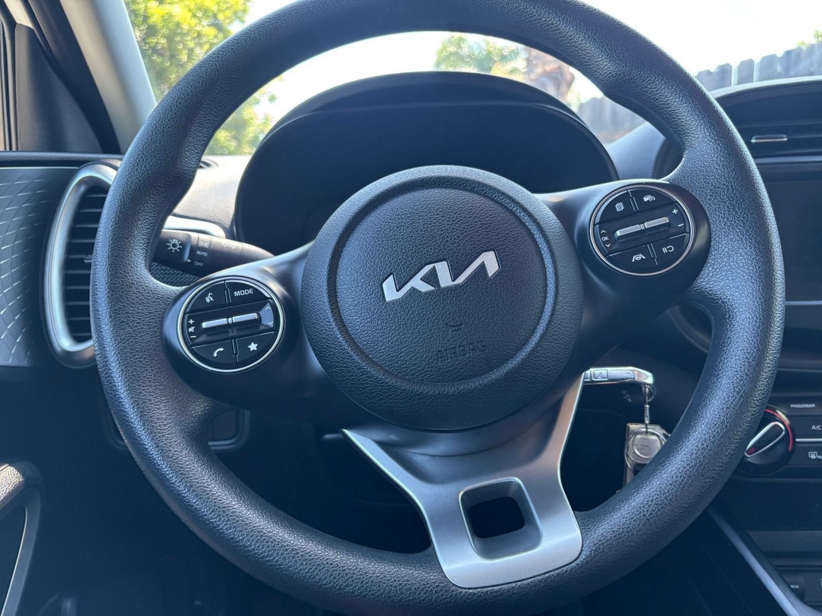 Thumbnail: 2025 Kia Soul - 25