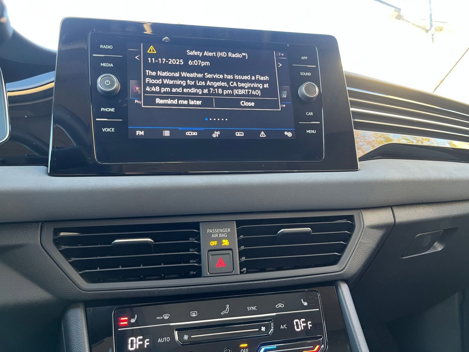 Thumbnail: 2025 Volkswagen Jetta - 24