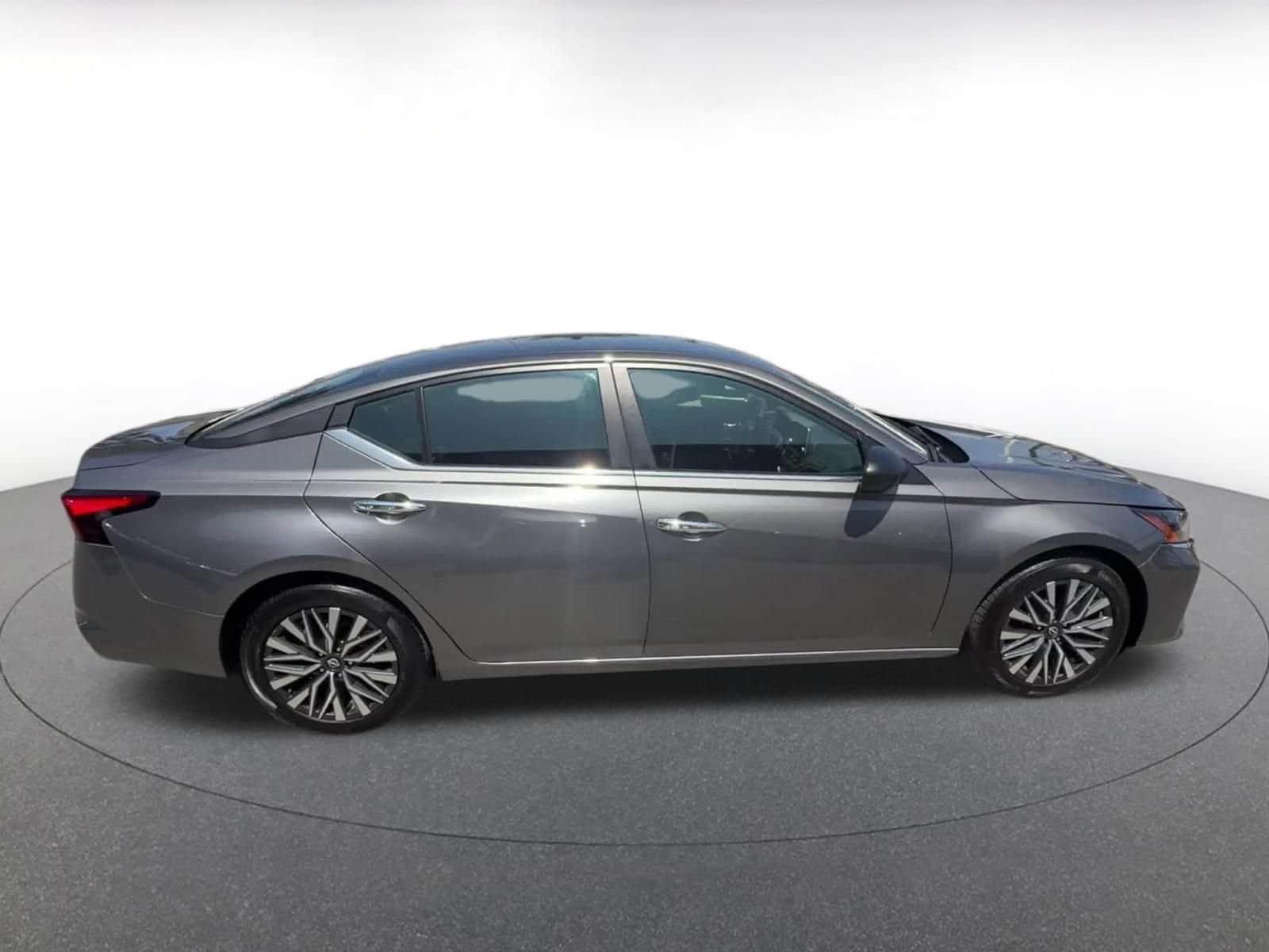 Thumbnail: 2025 Nissan Altima - 16