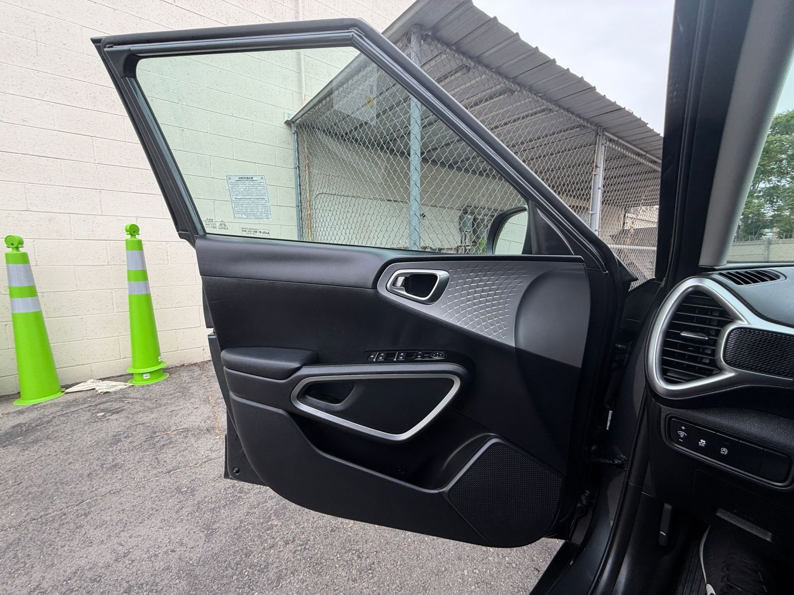 Thumbnail: 2025 Kia Soul - 18