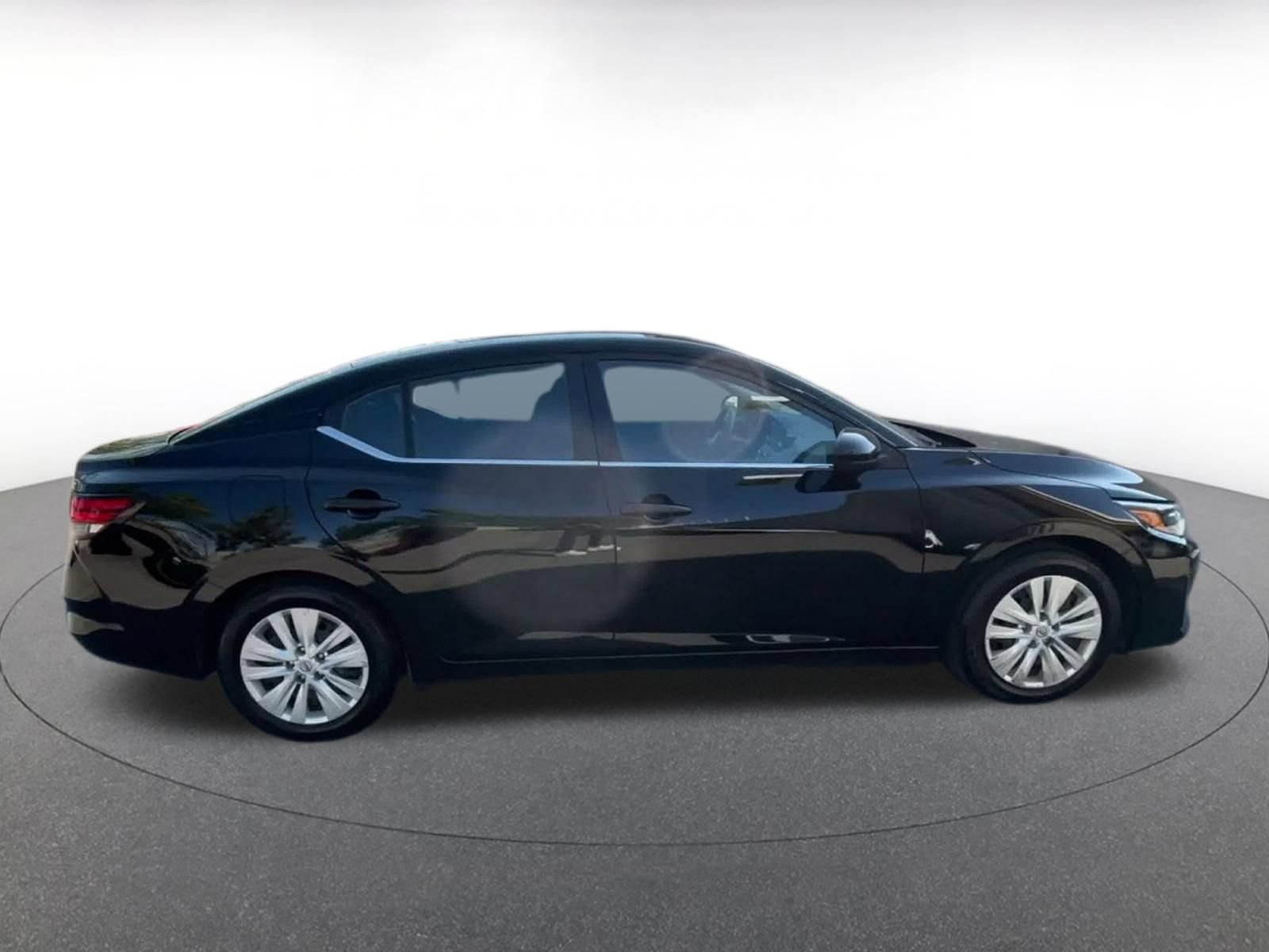 Thumbnail: 2025 Nissan Sentra - 15