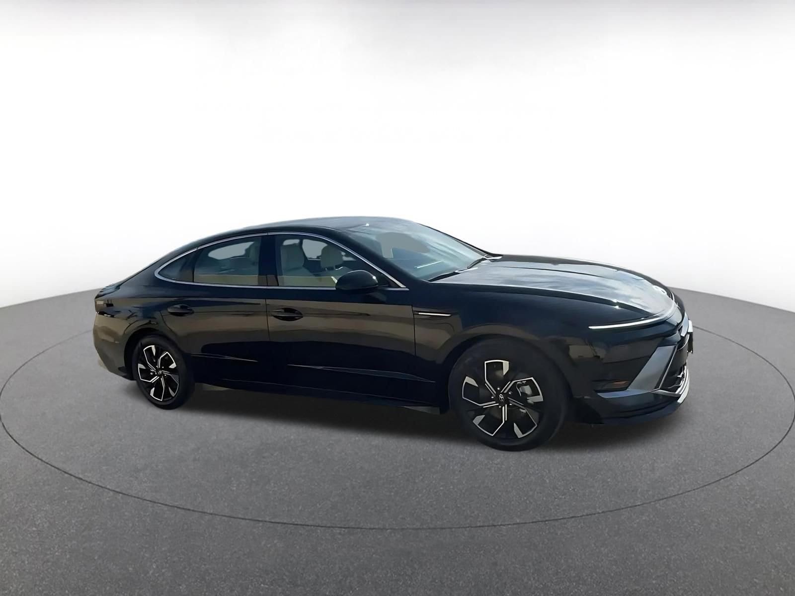 Thumbnail: 2025 Hyundai Sonata - 2