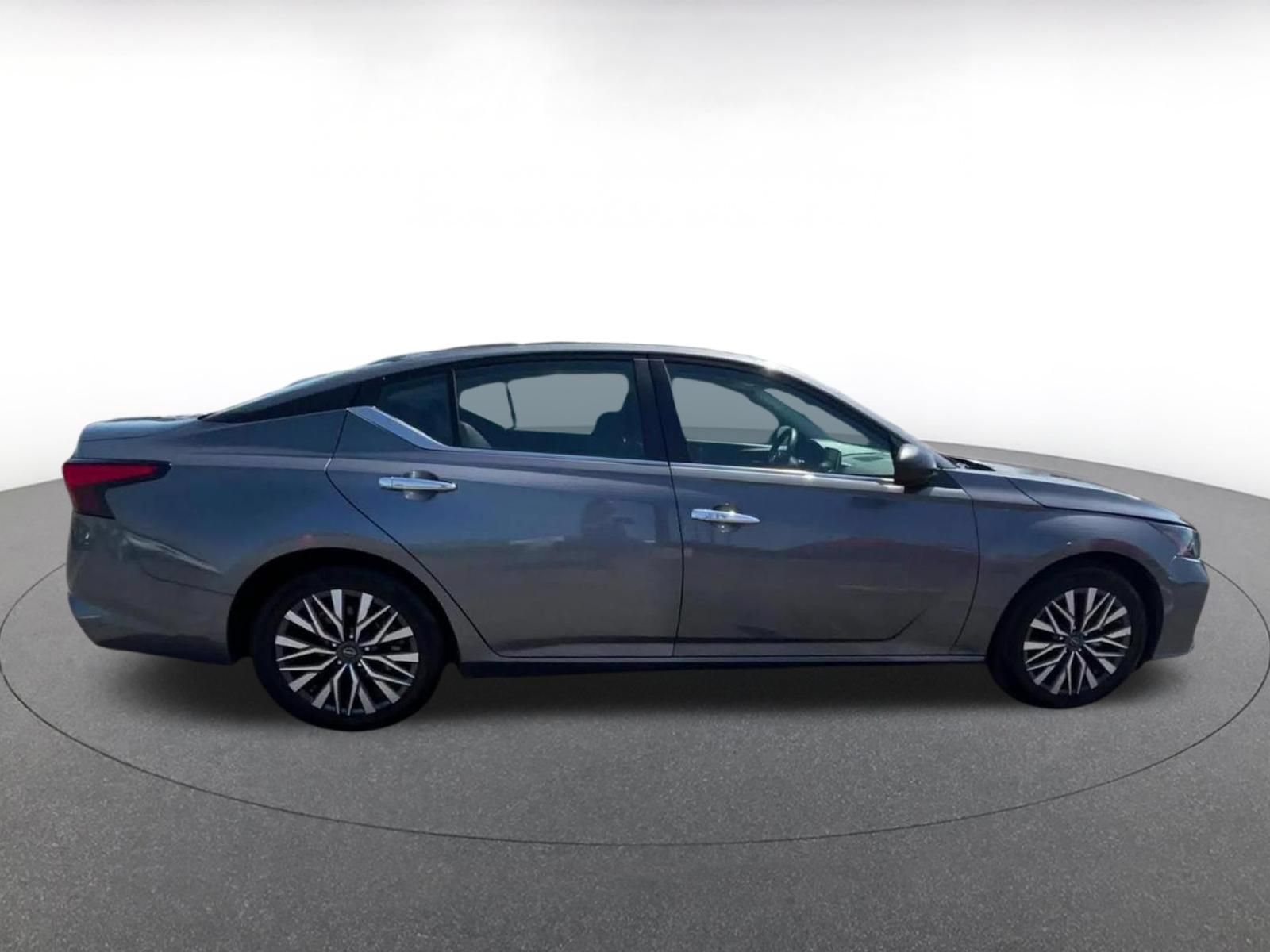 Thumbnail: 2025 Nissan Altima - 16