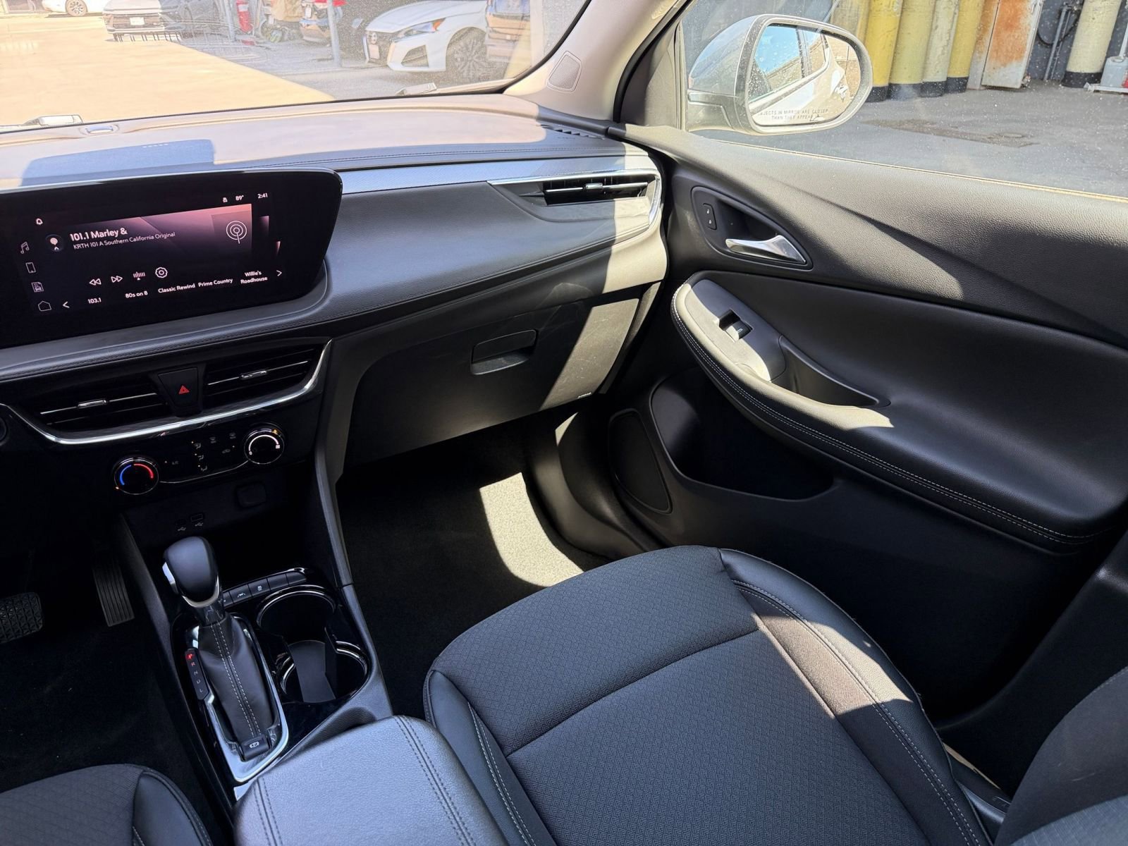 Thumbnail: 2025 Buick Encore GX - 34