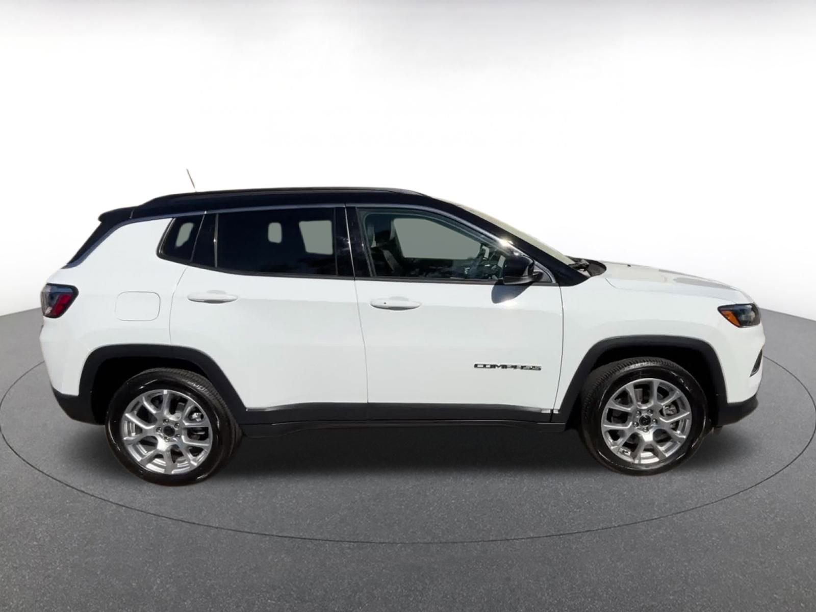 Thumbnail: 2025 Jeep Compass - 16