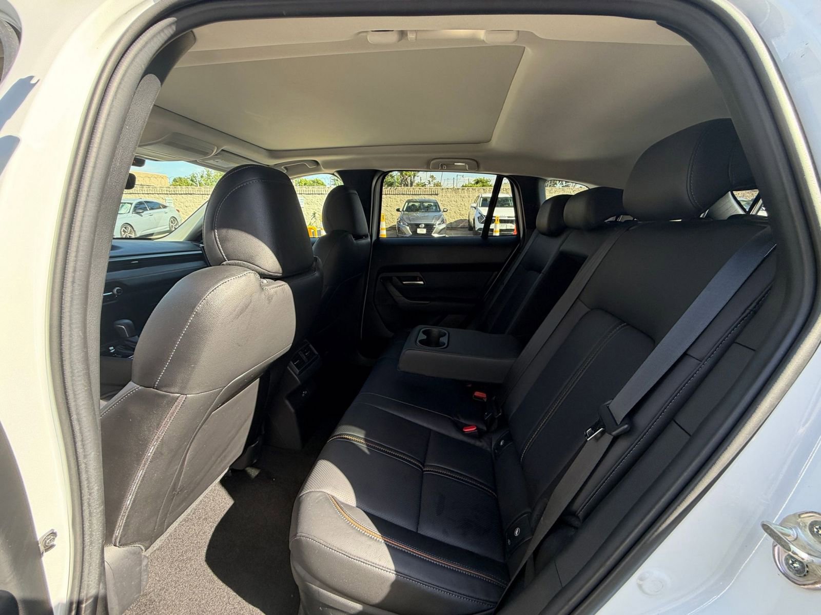 Thumbnail: 2025 Mazda CX-50 - 28