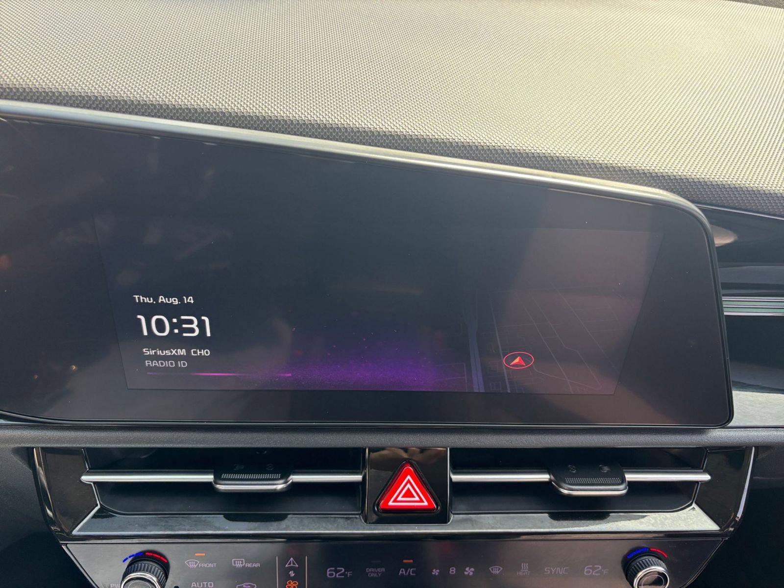 Thumbnail: 2023 Kia Niro - 25